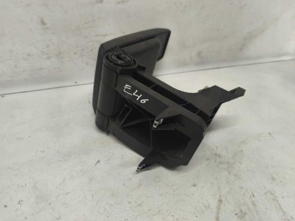 ACCOUDOIR BMW - Vue 3